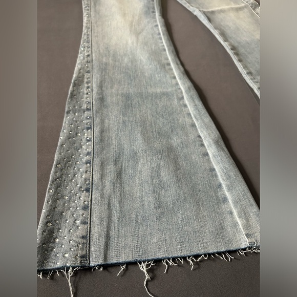 Judy Blue Rhinestone Flare ✨ Extra Stretchy - Picture 3 of 12